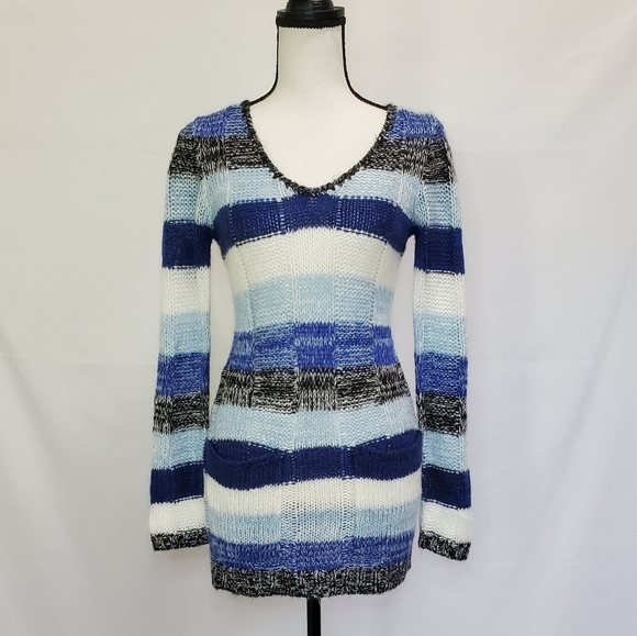 Rue21 Striped Knit V-Neck Long Sleeve Sweater Tunic - Picture 1 of 4
